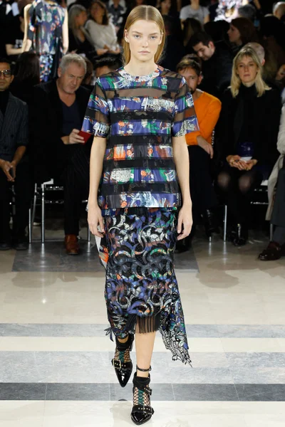 Look 8